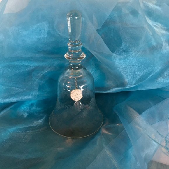 Handcrafted “Summons” Crystal Bell - Made in Romania - - Picture 1 of 5